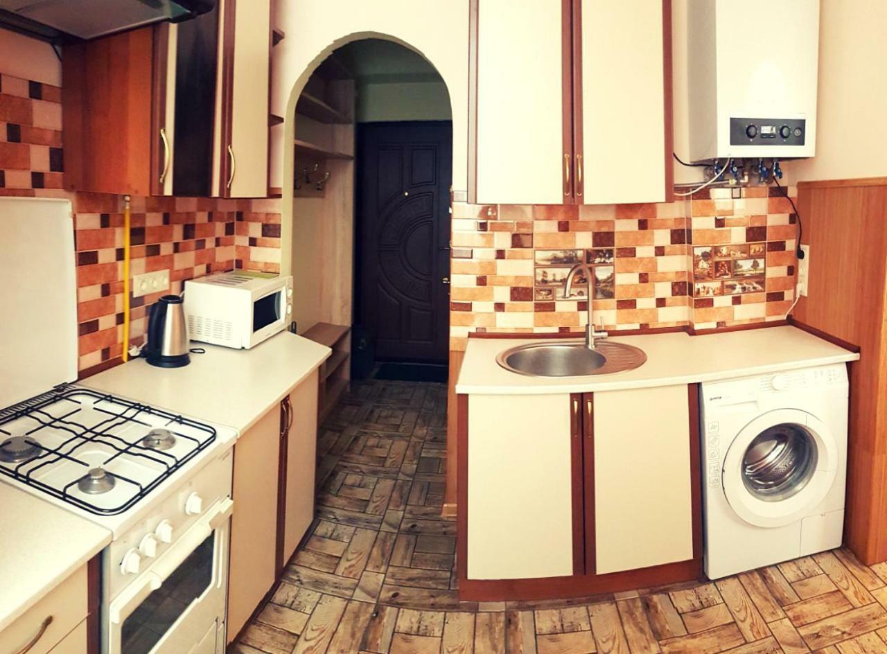 Квартира В Центрі Вулиця Балабана 29 Біля Краківського Ринку Lviv Kültér fotó