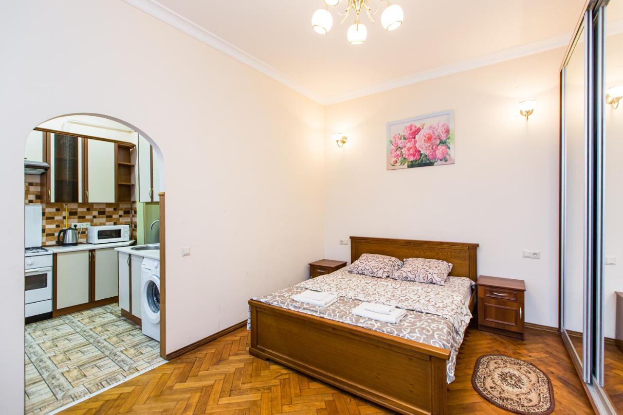 Квартира В Центрі Вулиця Балабана 29 Біля Краківського Ринку Lviv Kültér fotó