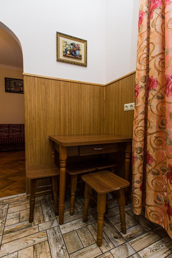Квартира В Центрі Вулиця Балабана 29 Біля Краківського Ринку Lviv Kültér fotó